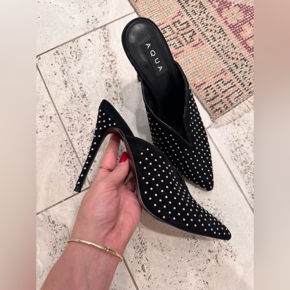 AQUA Flame Studded Black Suede Heel Pumps Shoes - Picture 3 of 6